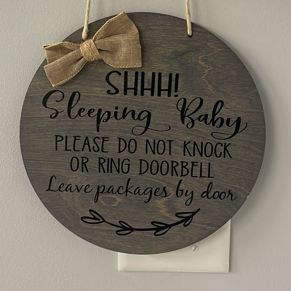 Front door sign